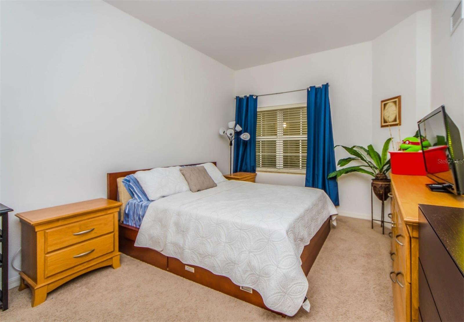 LA VISTANA CONDO - Residential