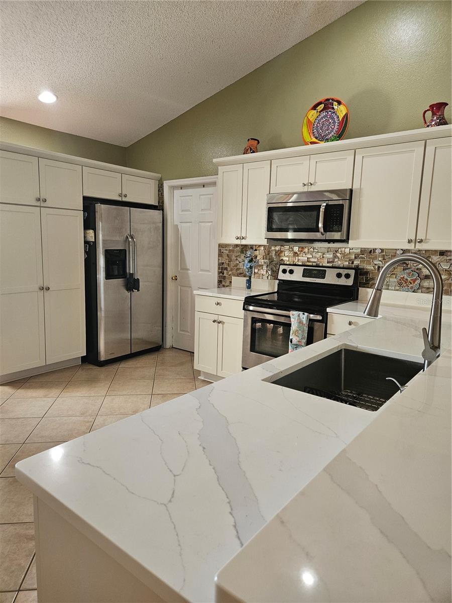 619 PARAKEET COURT