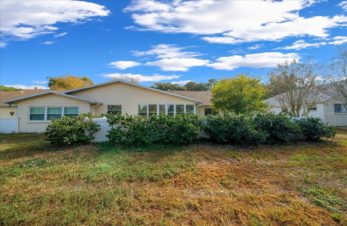 CIRCLE SQUARE WOODS - Residential