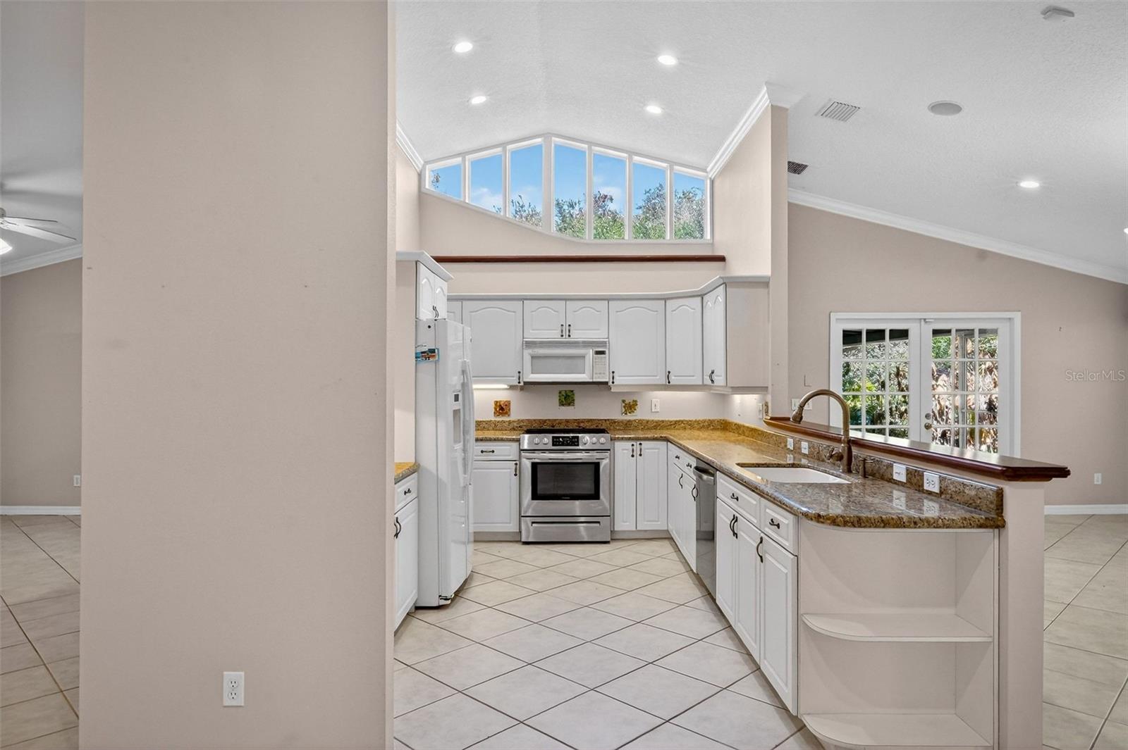 CEDAR STREET - Residential