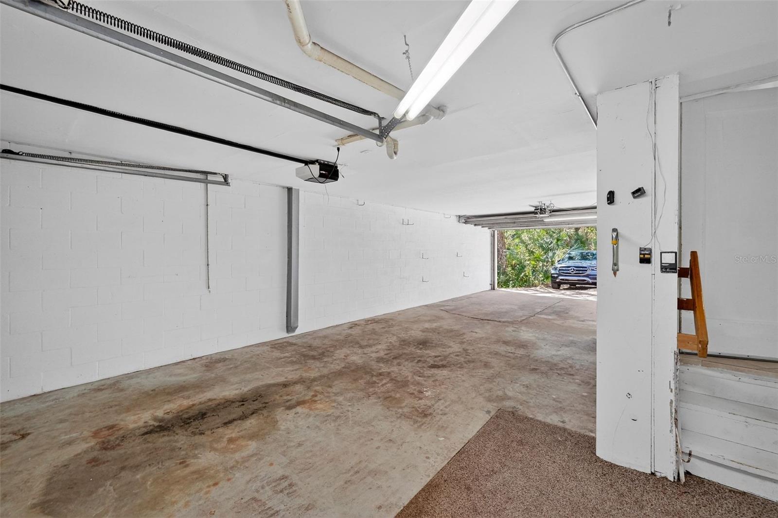 CEDAR STREET - Residential