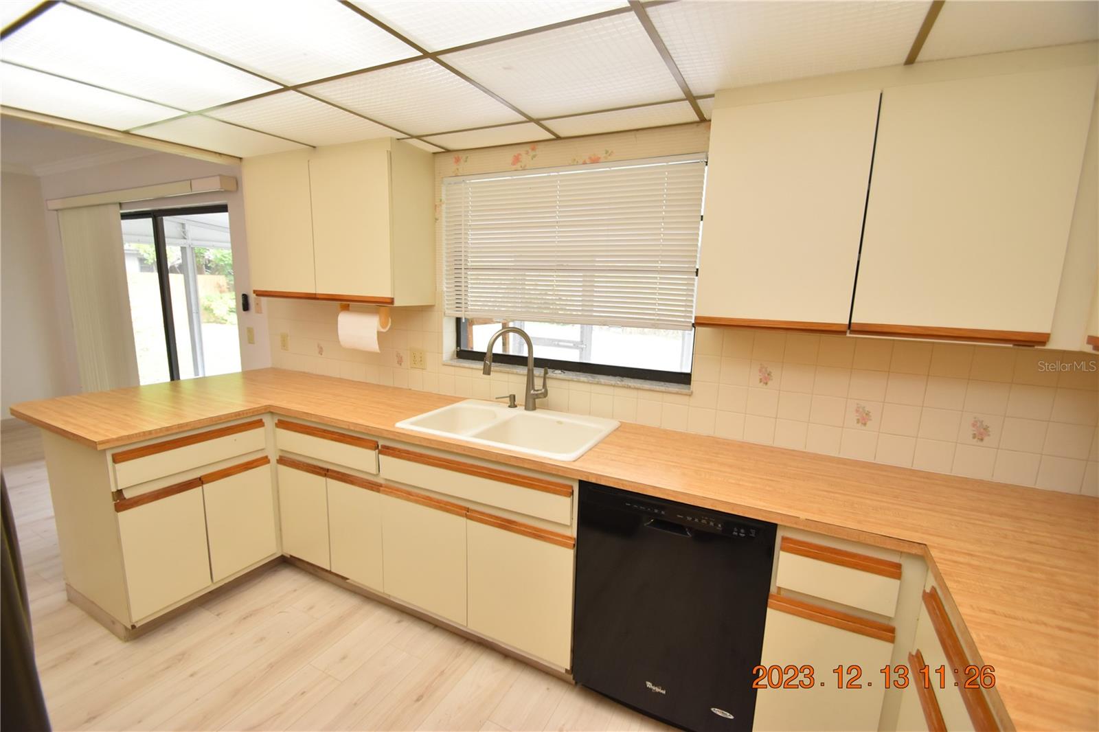 GOLDEN ACRES ESTATES - Residential Lease