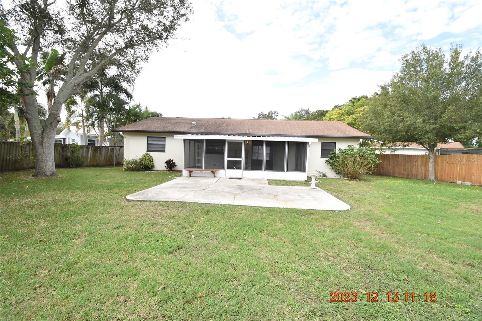 GOLDEN ACRES ESTATES - Residential Lease