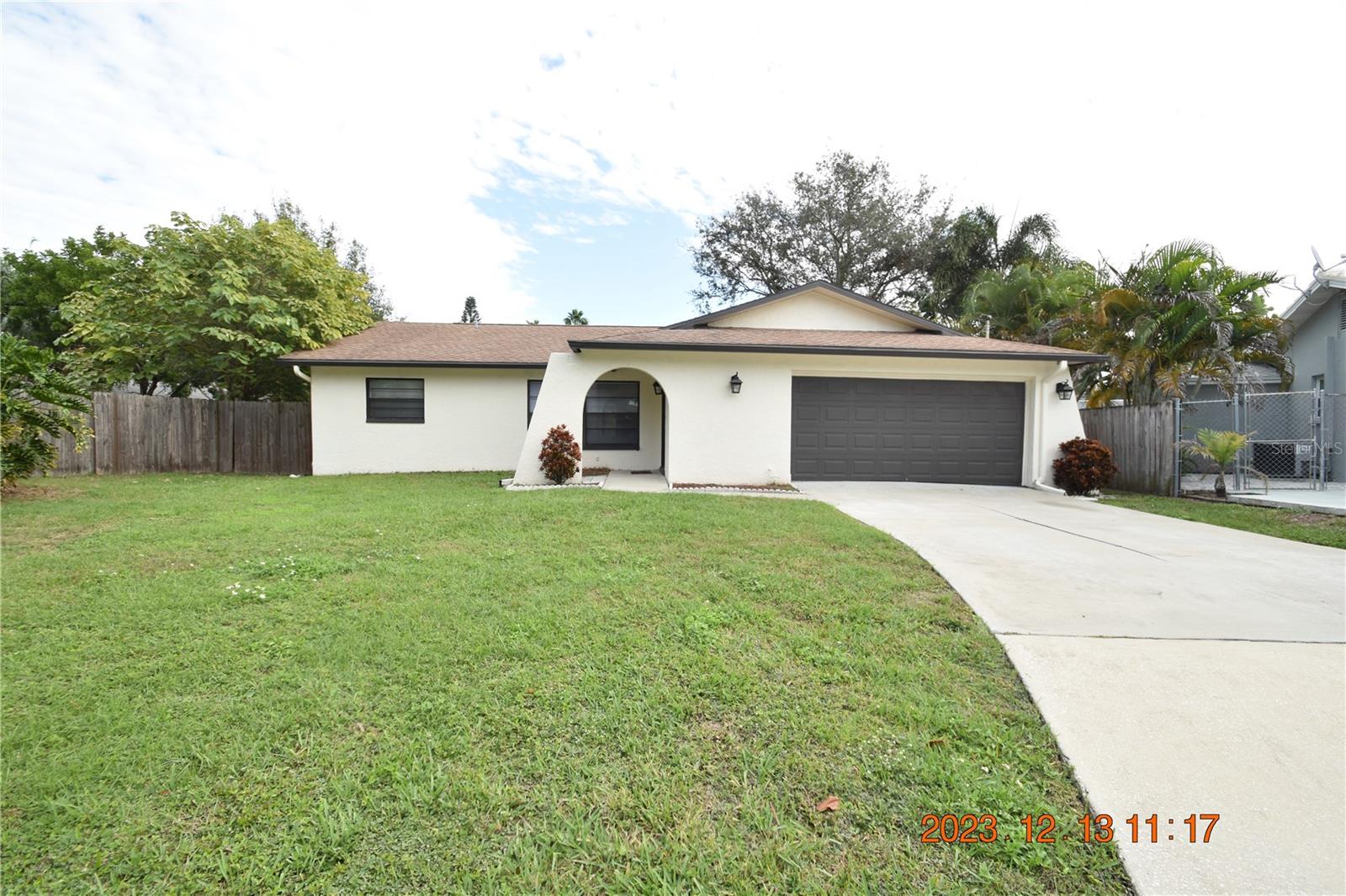 GOLDEN ACRES ESTATES - Residential Lease