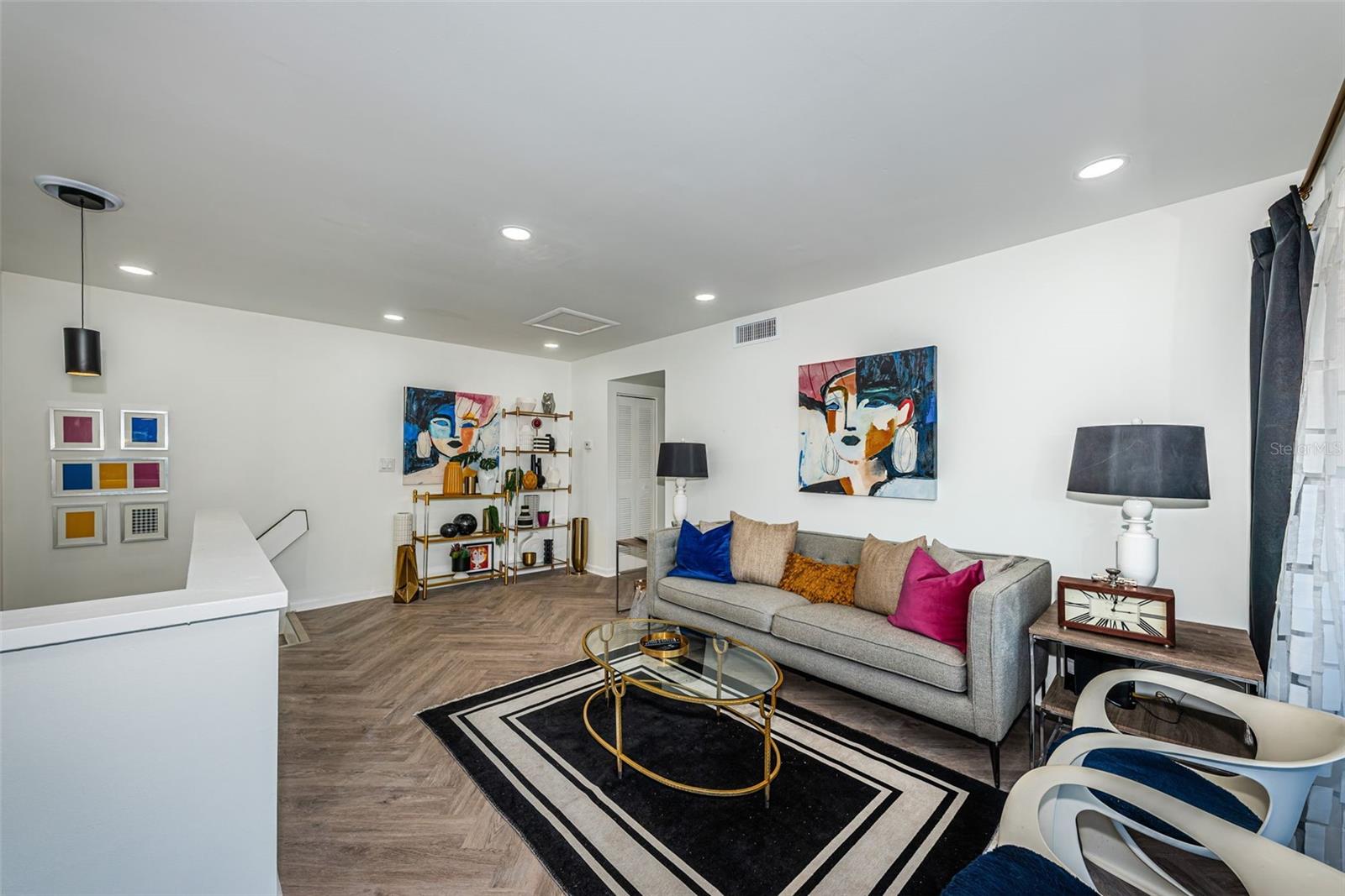 VILLAGE LAKE CONDO - Residential