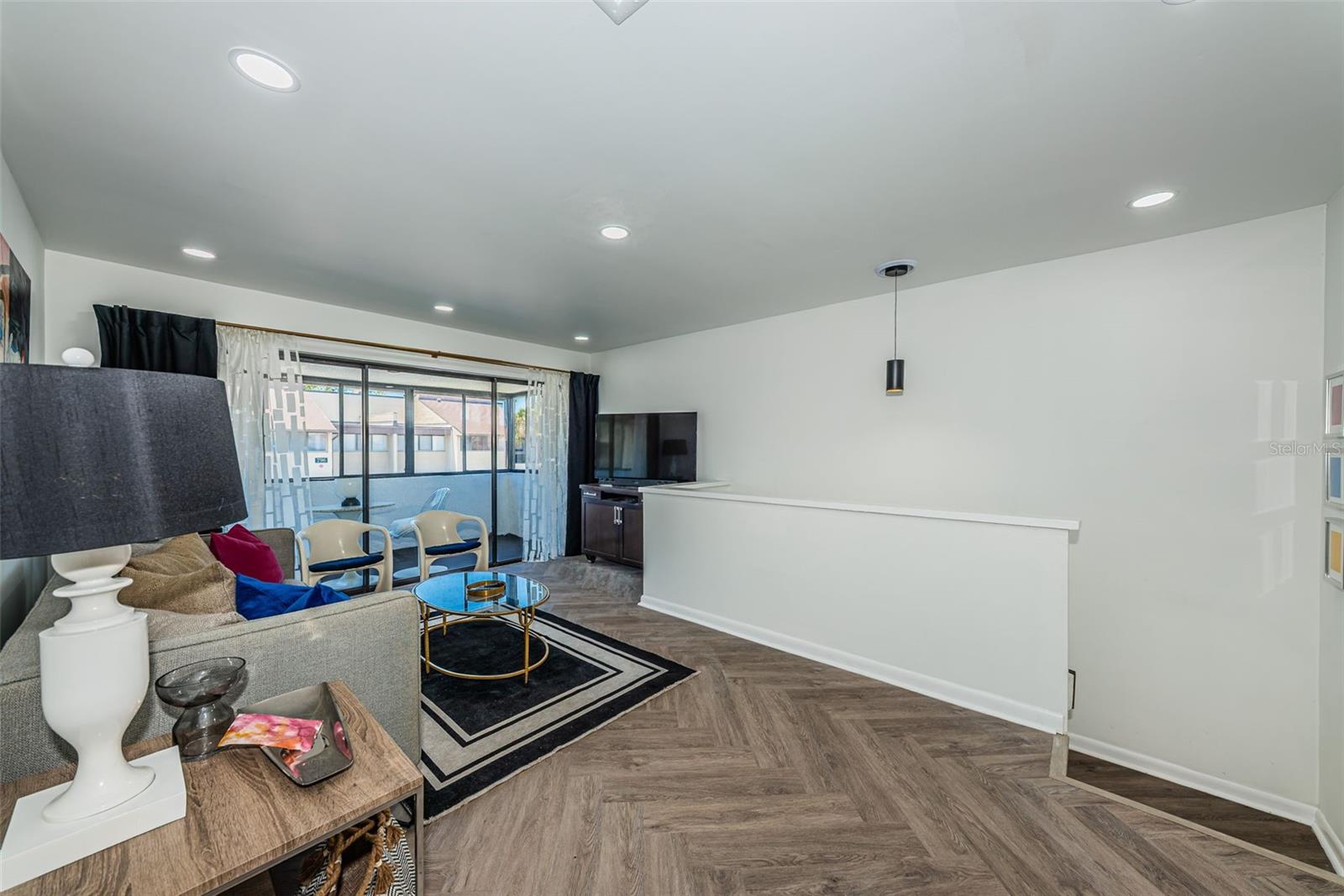 VILLAGE LAKE CONDO - Residential