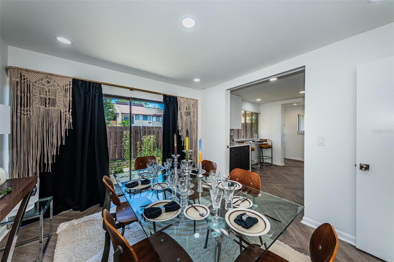VILLAGE LAKE CONDO - Residential