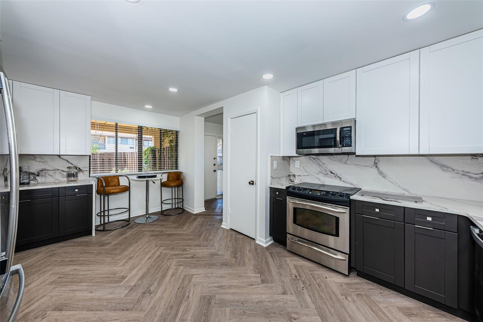 VILLAGE LAKE CONDO - Residential