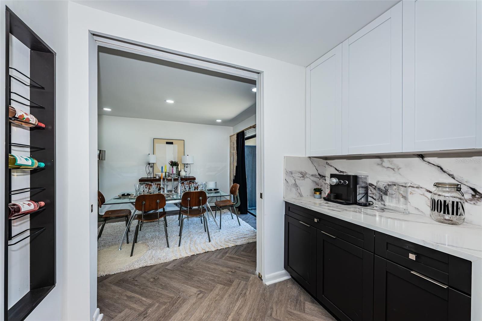 VILLAGE LAKE CONDO - Residential