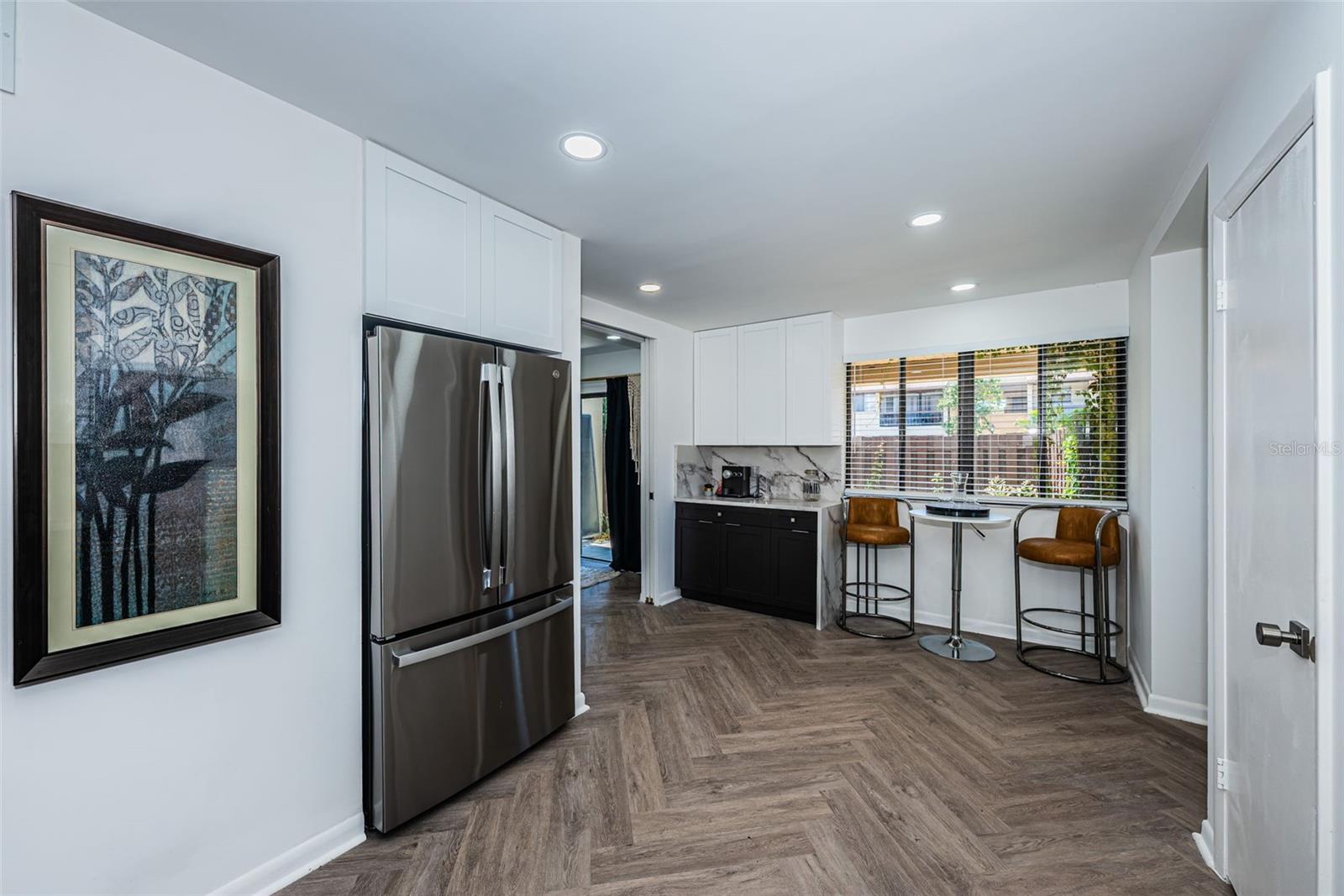 VILLAGE LAKE CONDO - Residential