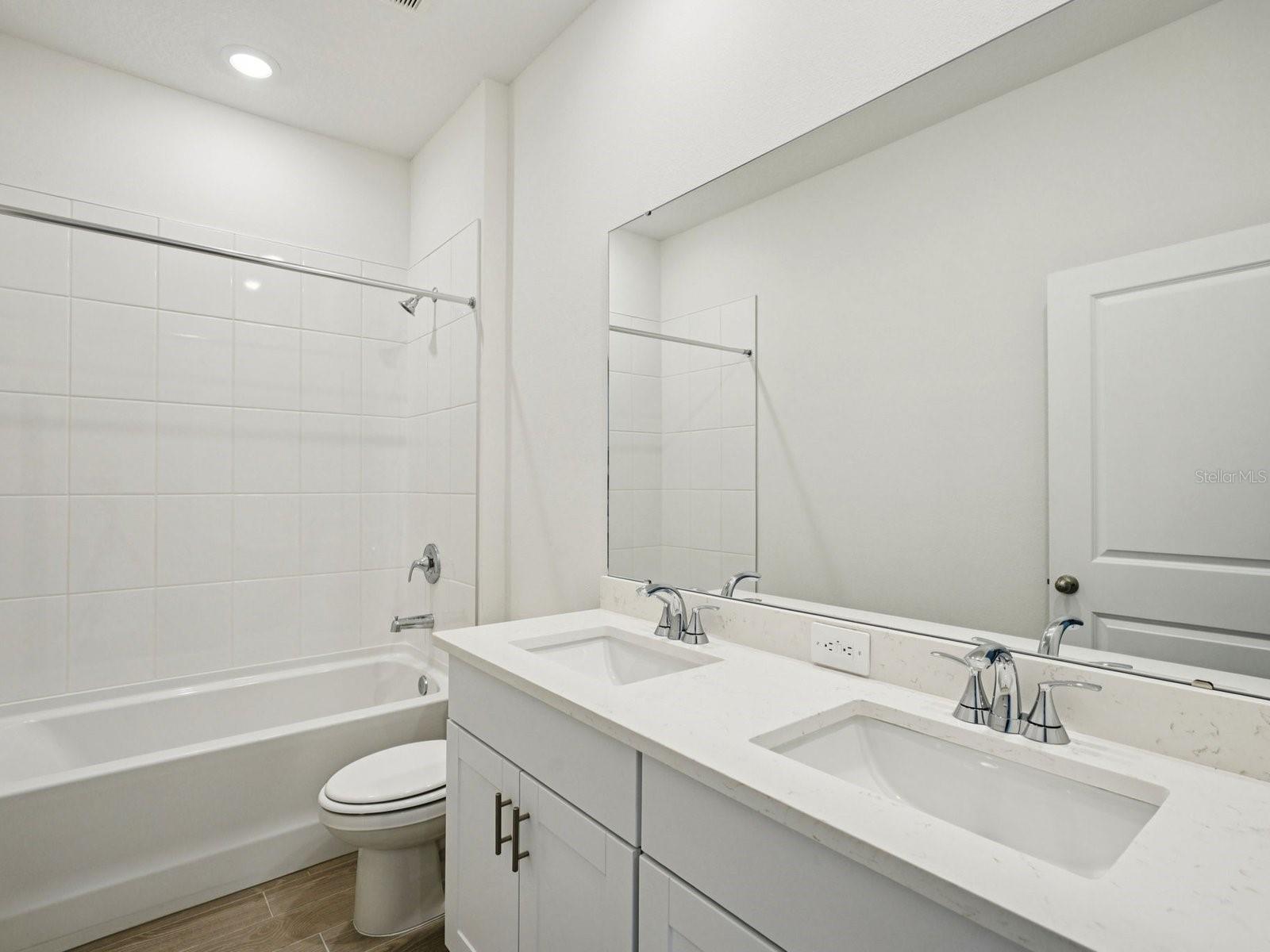 TWO RIVERS - Residential