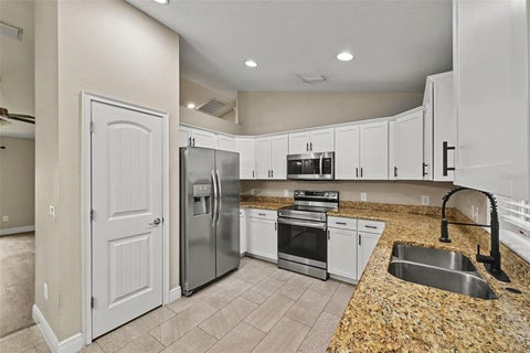 Tiny photo for 8751 SE 162nd Street, Summerfield, FL 34491 (MLS # O6453813)
