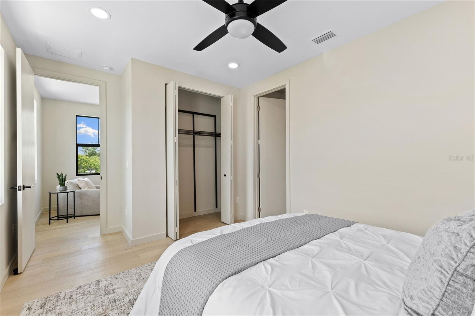 GREENWOOD TWNHMS - Residential