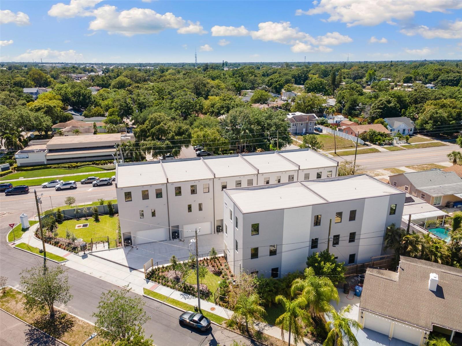 GREENWOOD TWNHMS - Residential