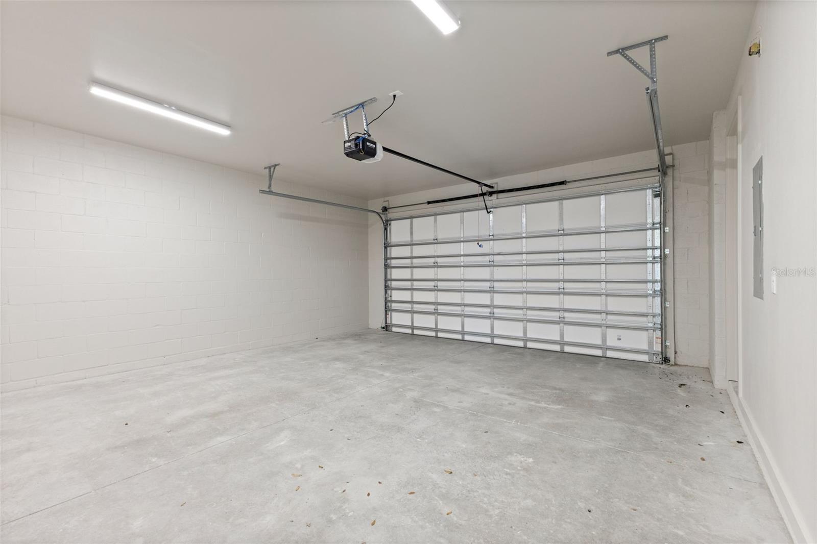 GREENWOOD TWNHMS - Residential