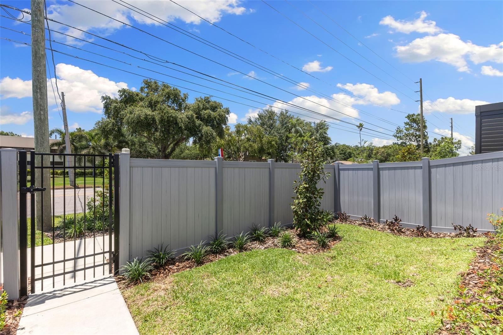 GREENWOOD TWNHMS - Residential