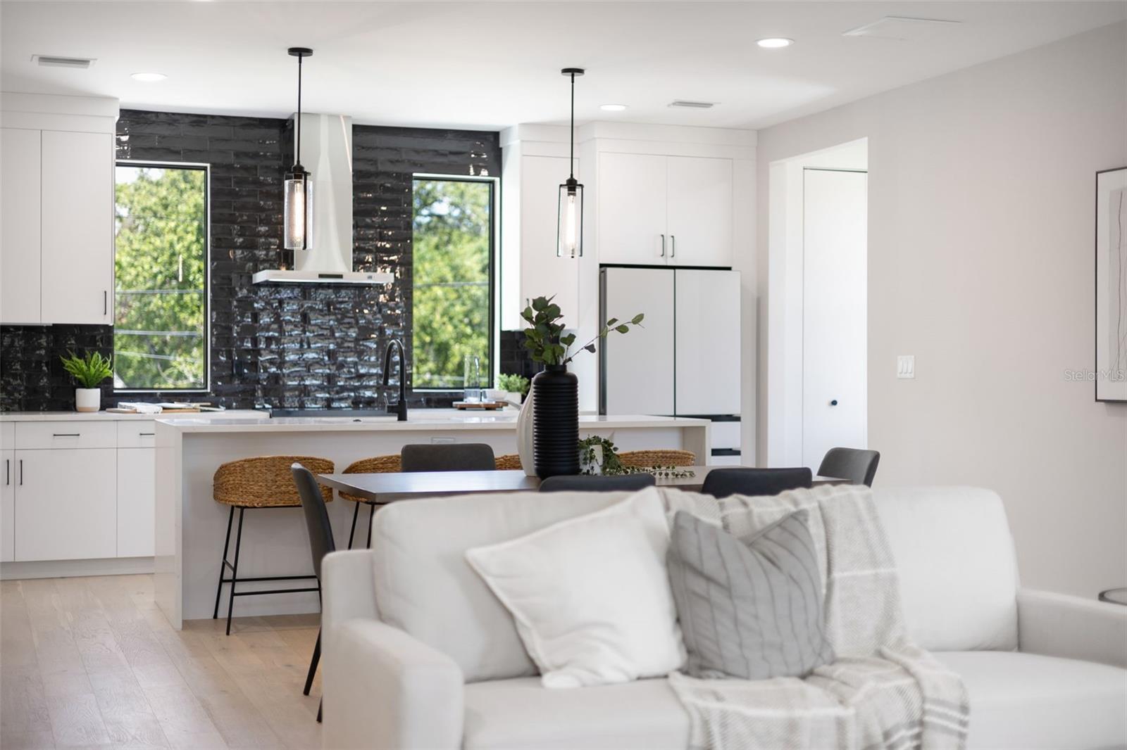 GREENWOOD TWNHMS - Residential