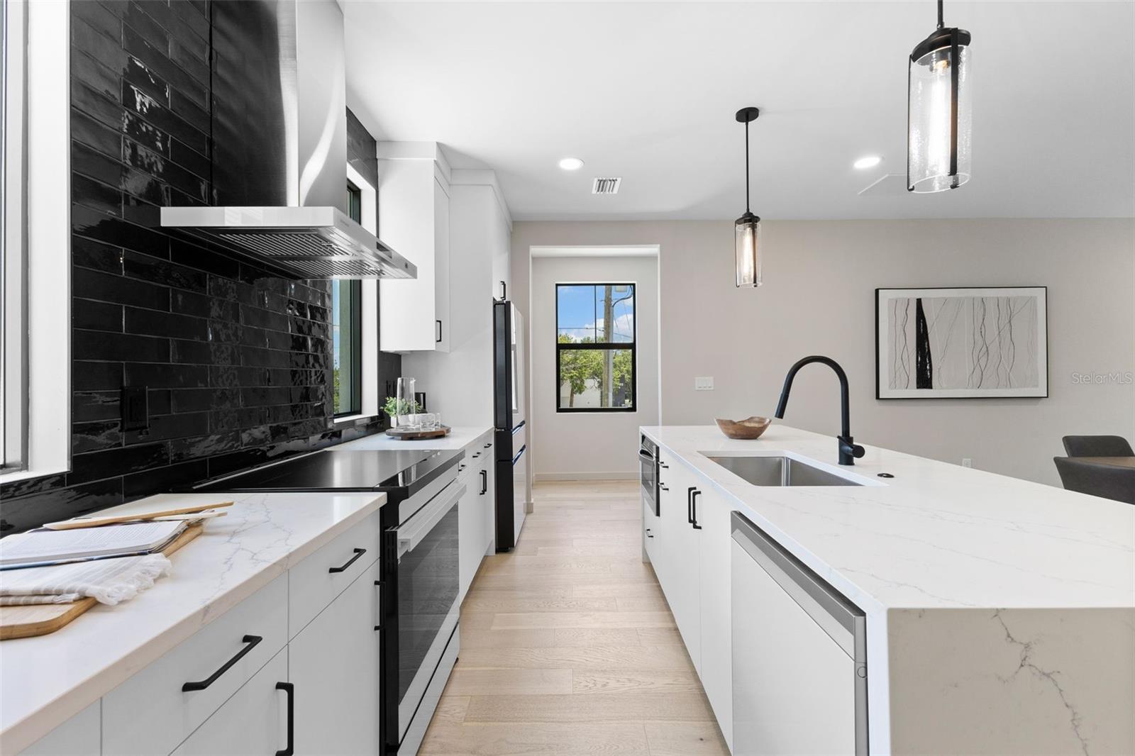 GREENWOOD TWNHMS - Residential