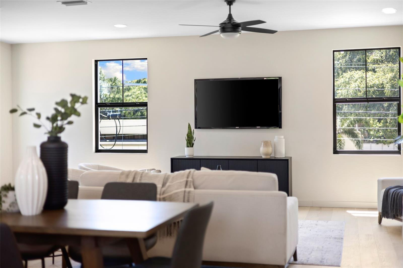 GREENWOOD TWNHMS - Residential