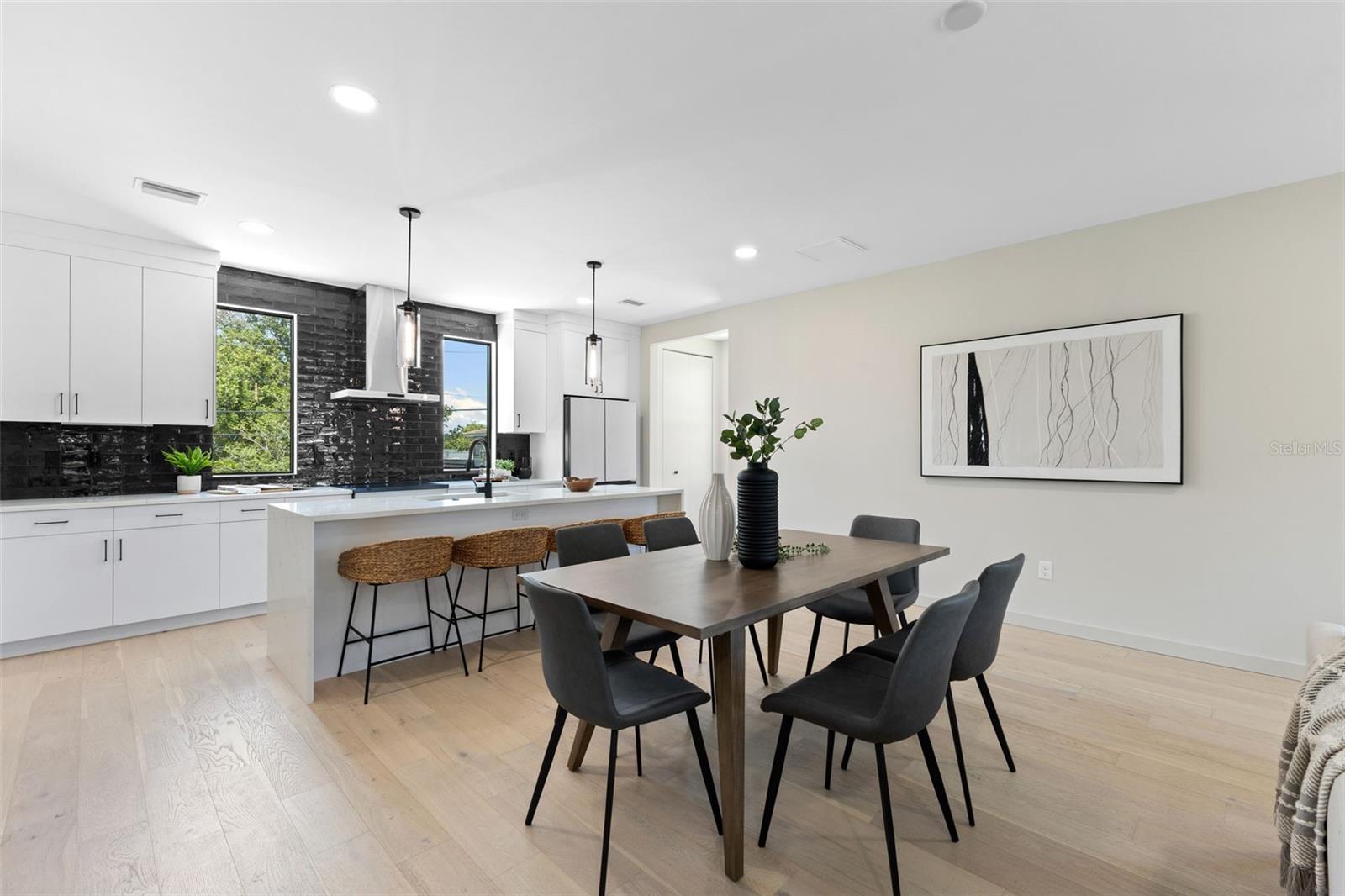 GREENWOOD TWNHMS - Residential