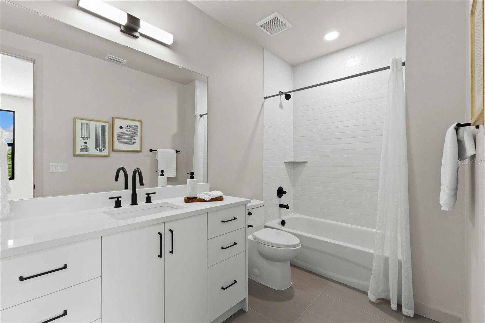 GREENWOOD TWNHMS - Residential