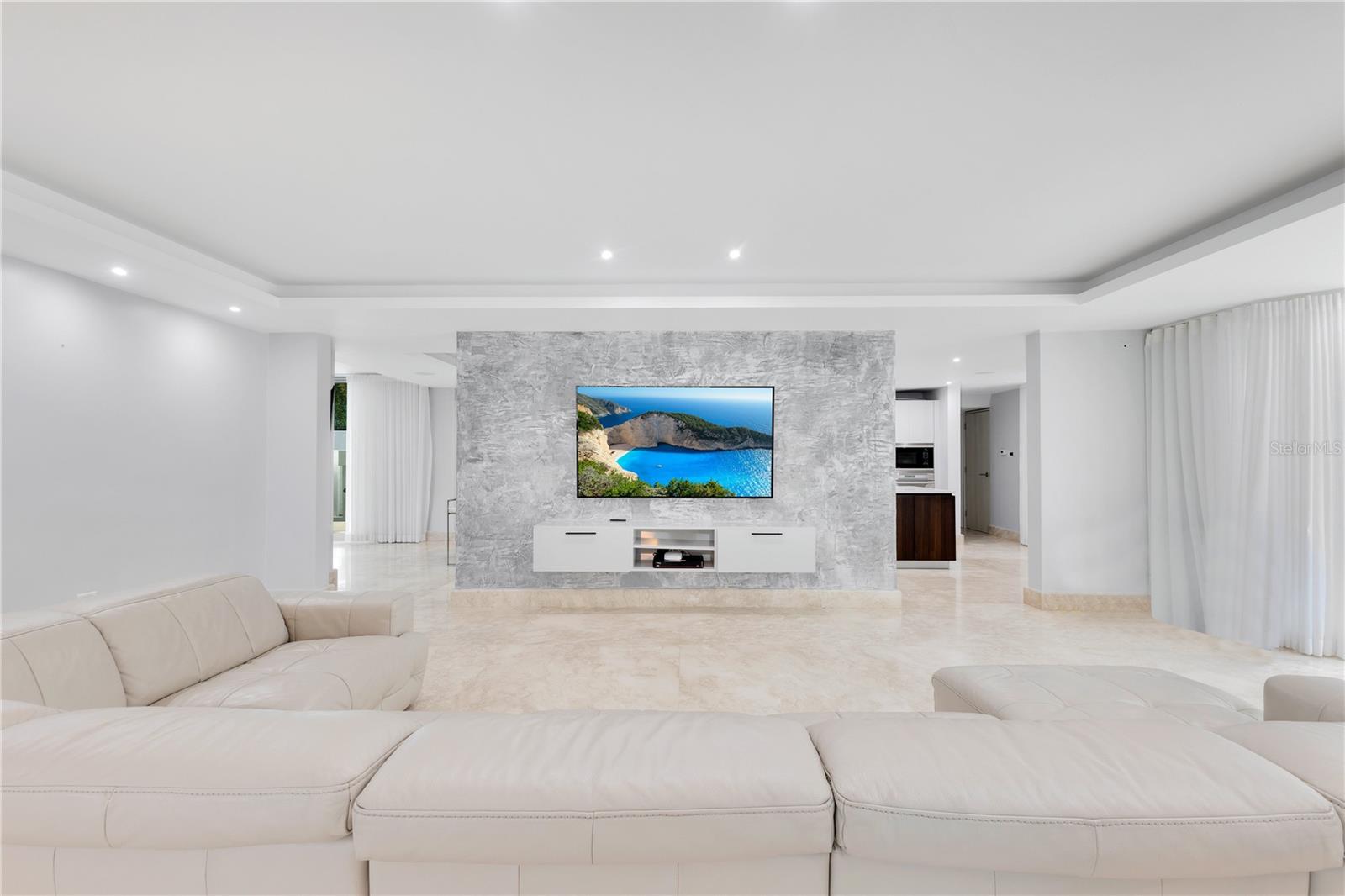 DORADO BEACH EAST - Residential