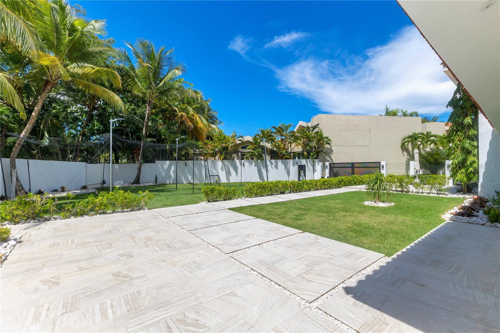 DORADO BEACH EAST - Residential