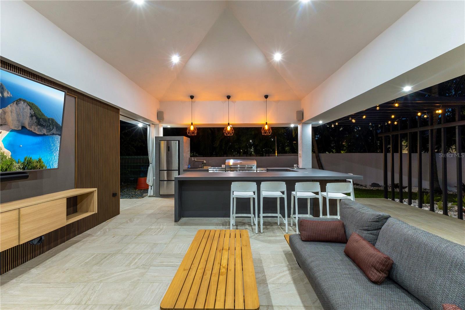 DORADO BEACH EAST - Residential