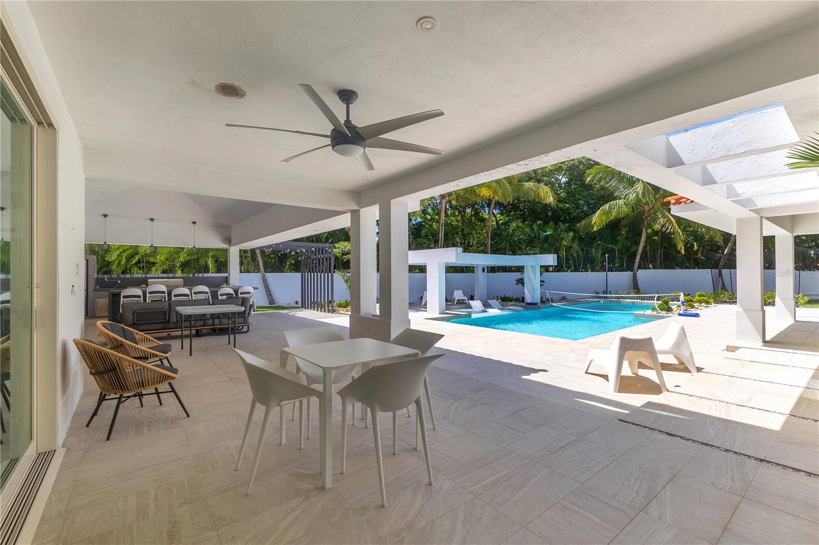 DORADO BEACH EAST - Residential
