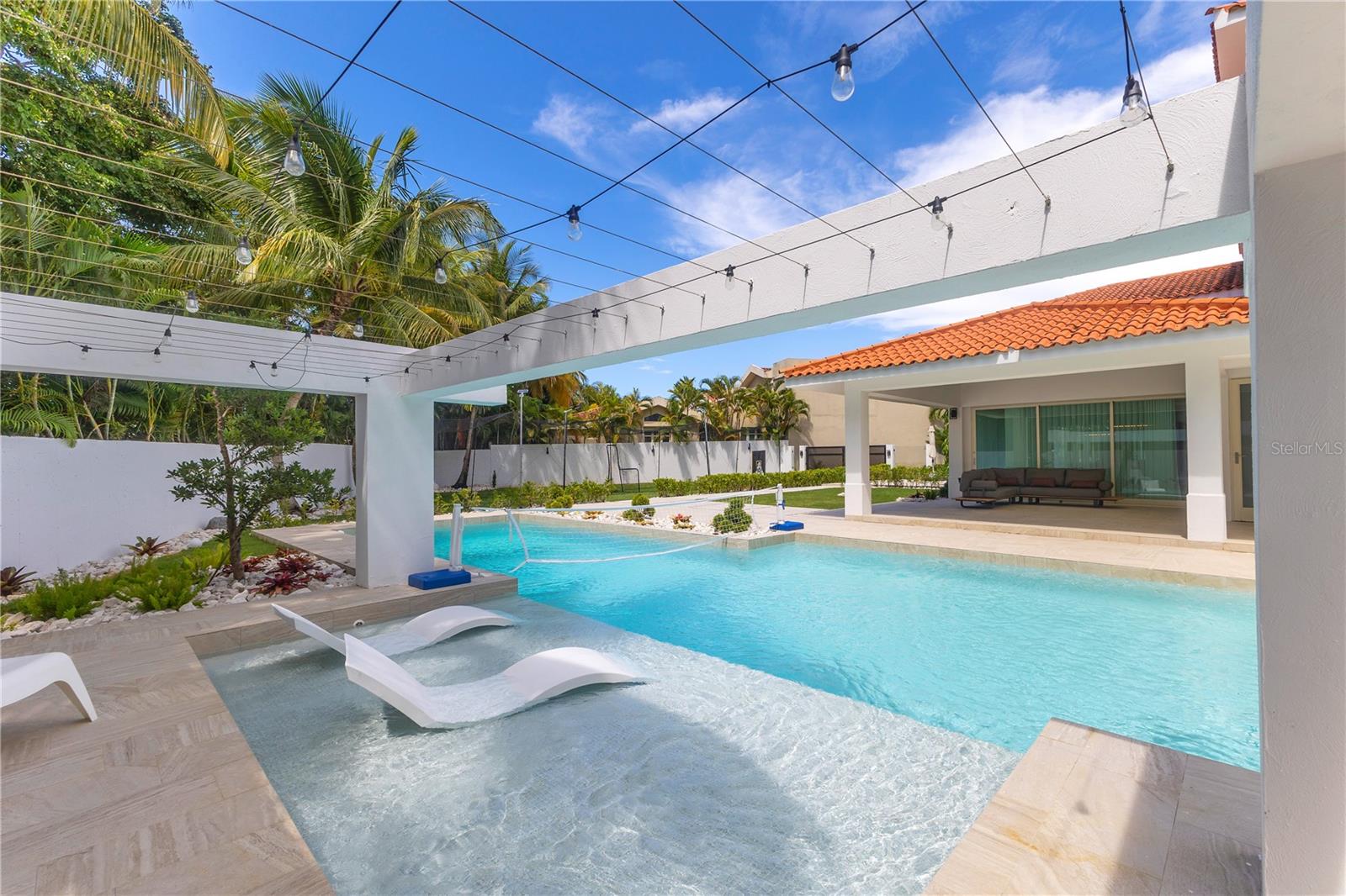 DORADO BEACH EAST - Residential
