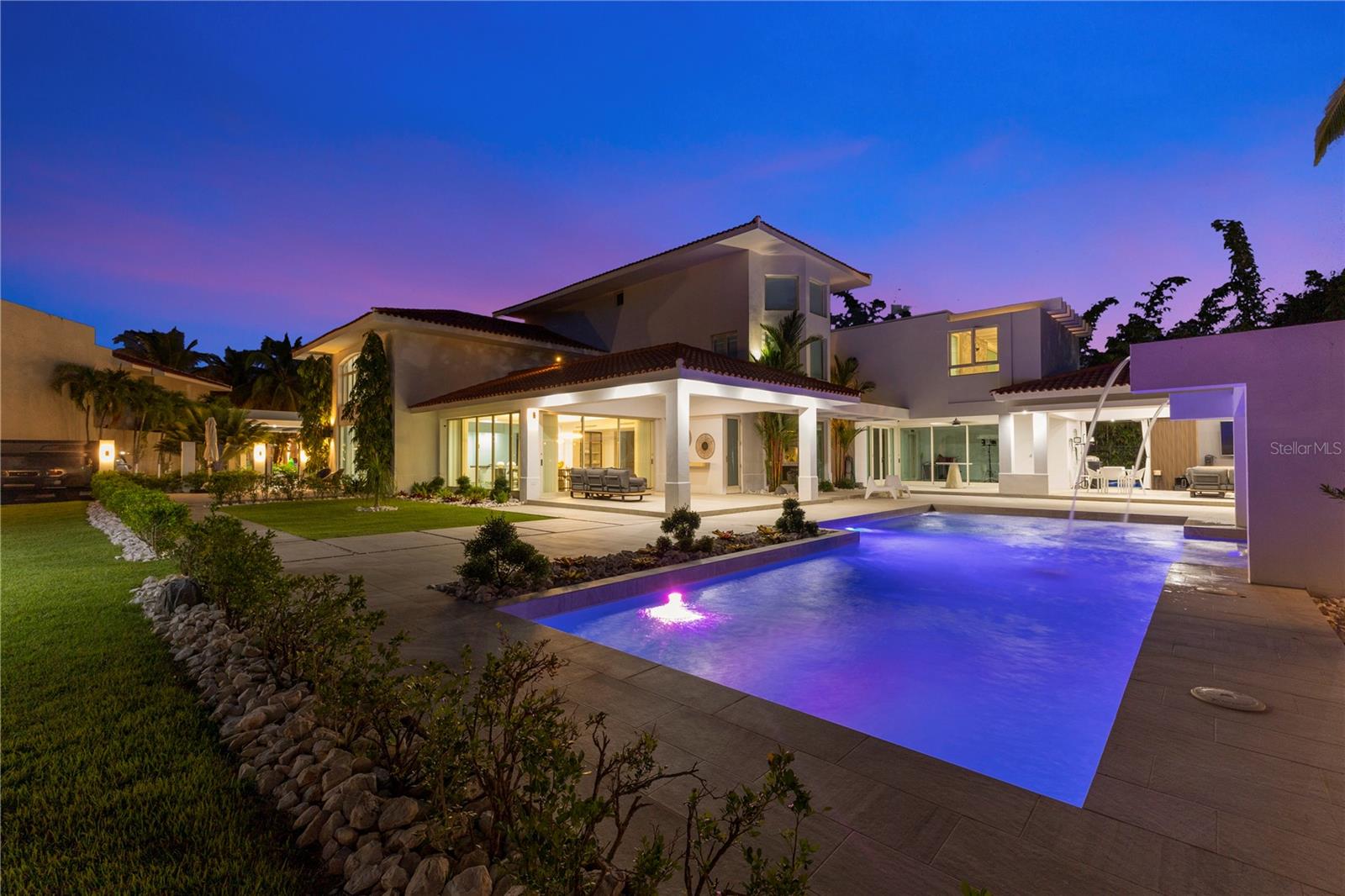 DORADO BEACH EAST - Residential
