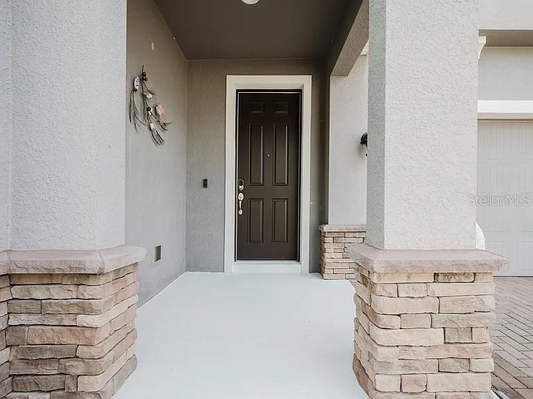 Photo of 9072 Overlook Pass Drive, Windermere, FL 34786 (MLS # O6435196)