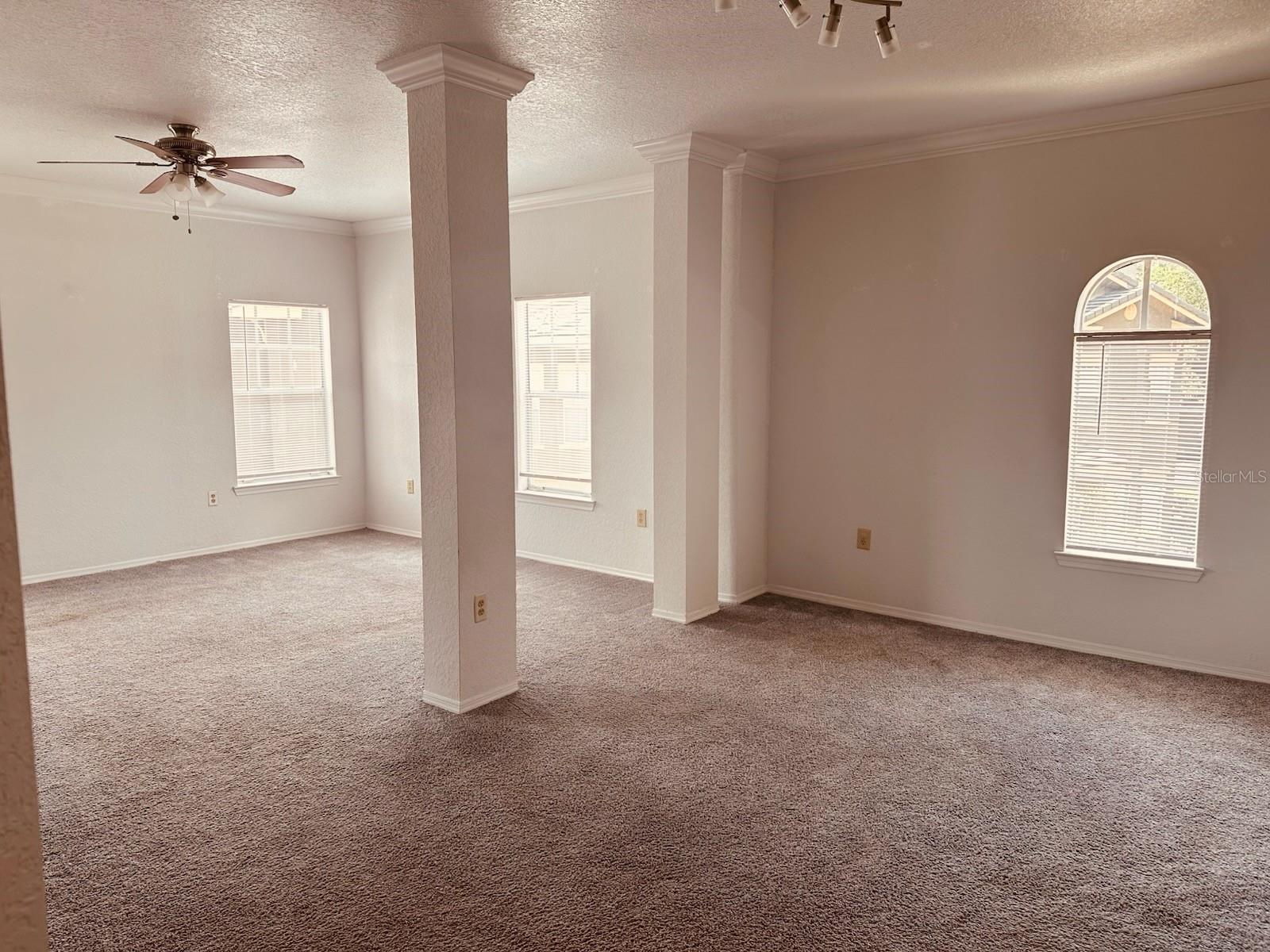 NOTTING HILL A CONDO - Residential