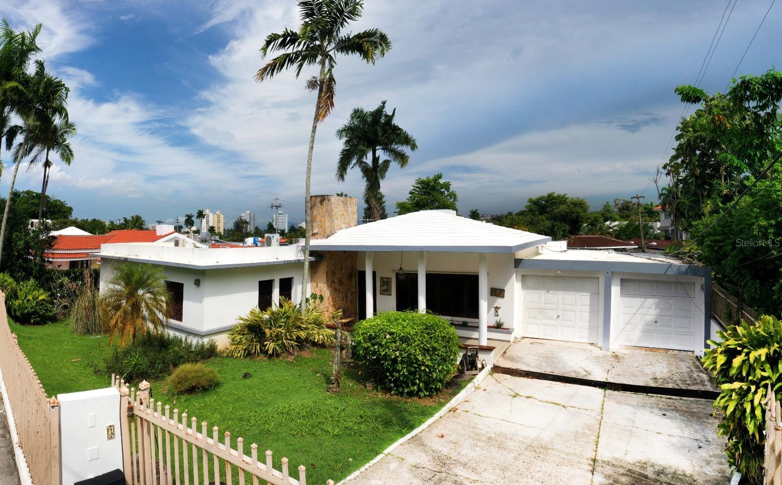 VILLA CAPARRA - Residential