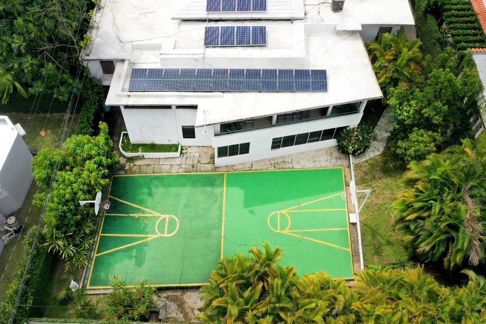VILLA CAPARRA - Residential