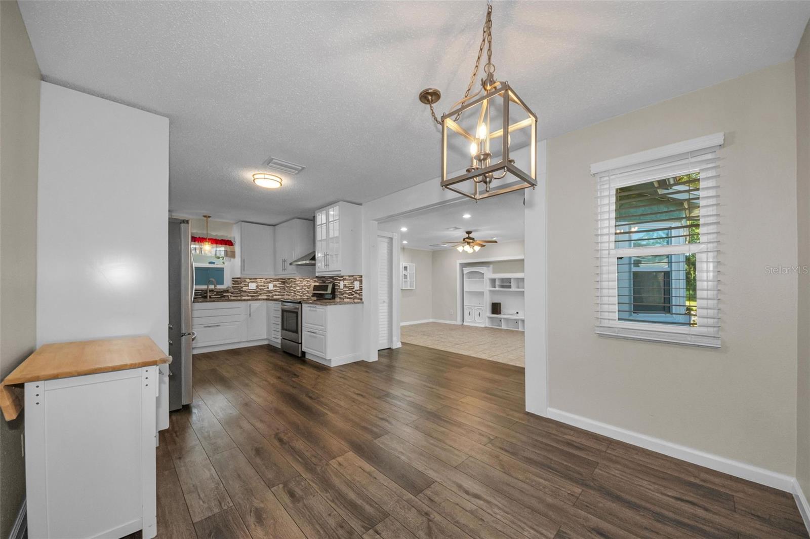 AUTUMN RUN - Residential