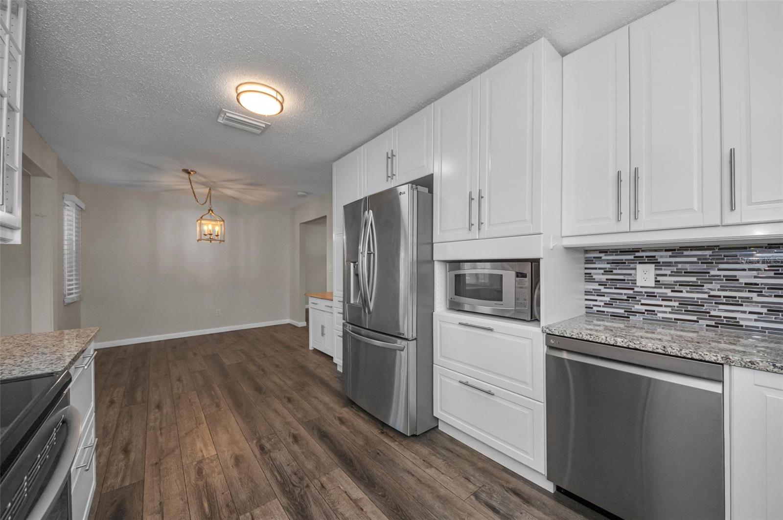 AUTUMN RUN - Residential