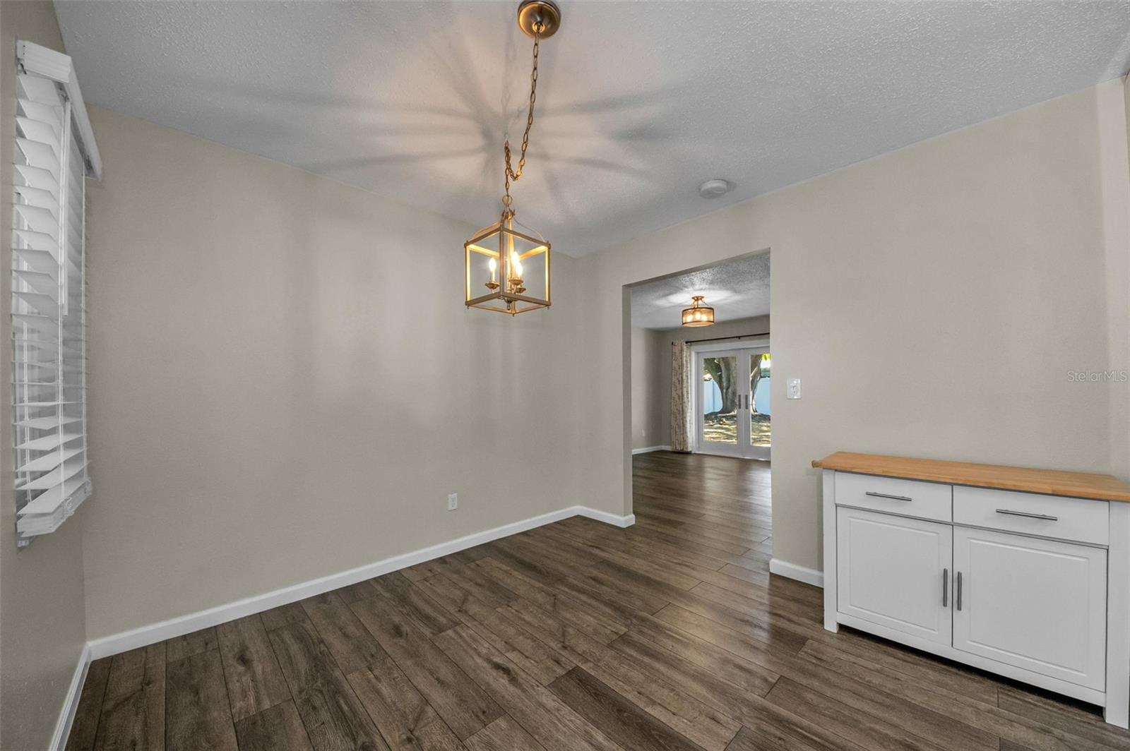 AUTUMN RUN - Residential