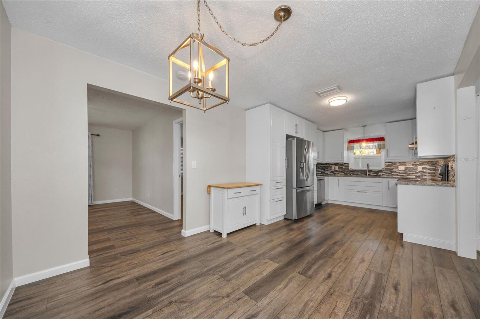 AUTUMN RUN - Residential