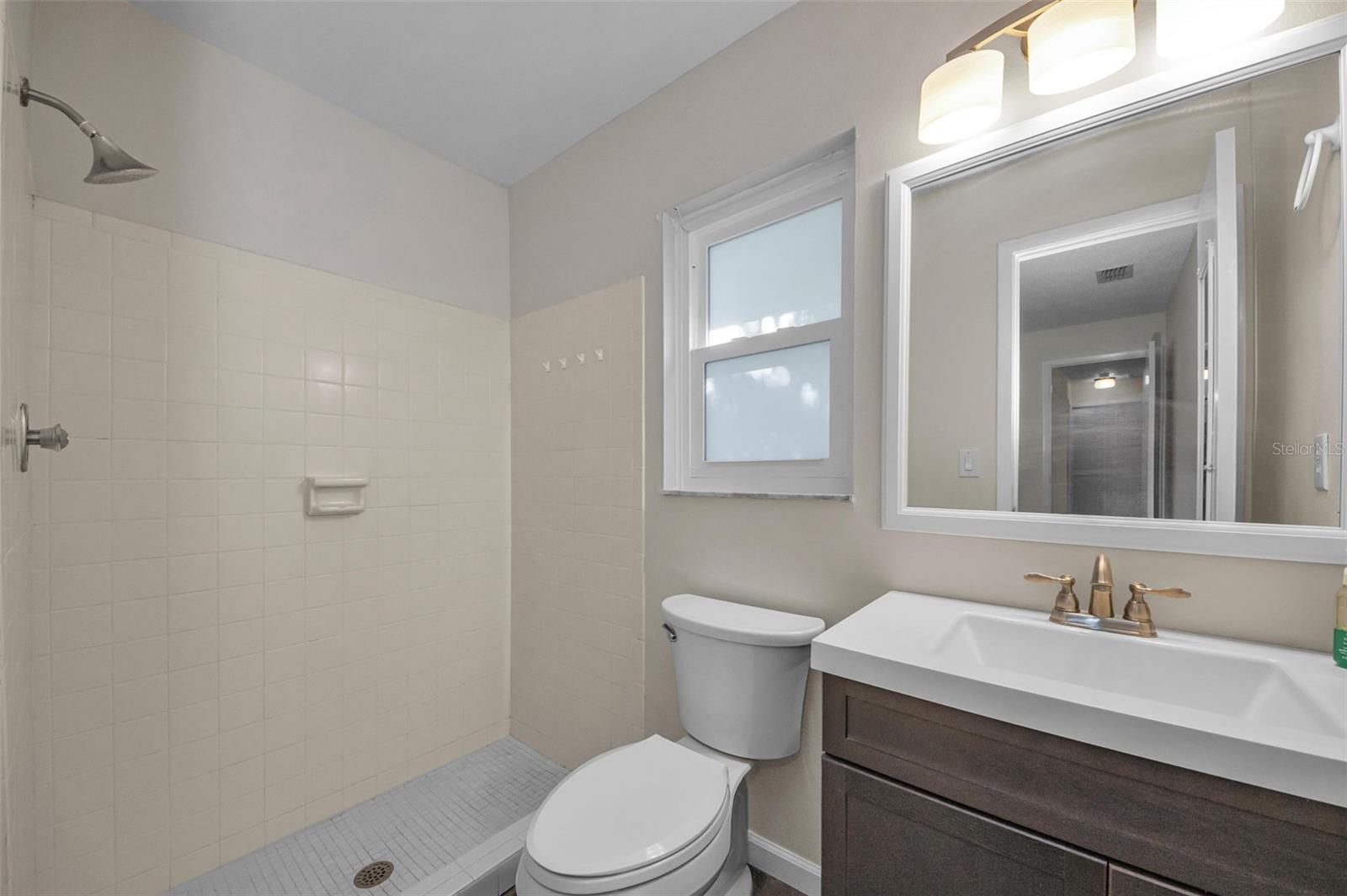 AUTUMN RUN - Residential