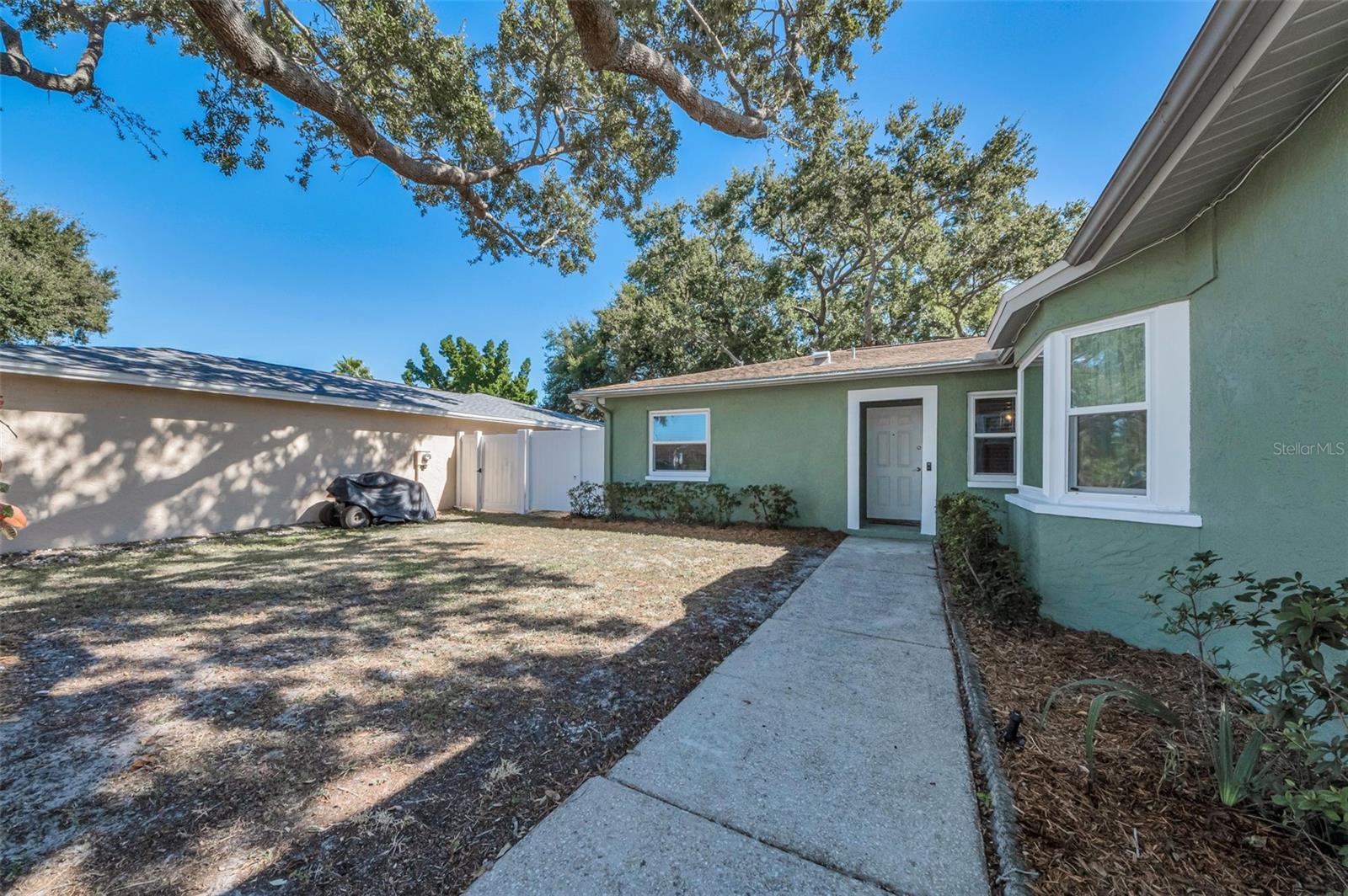 AUTUMN RUN - Residential