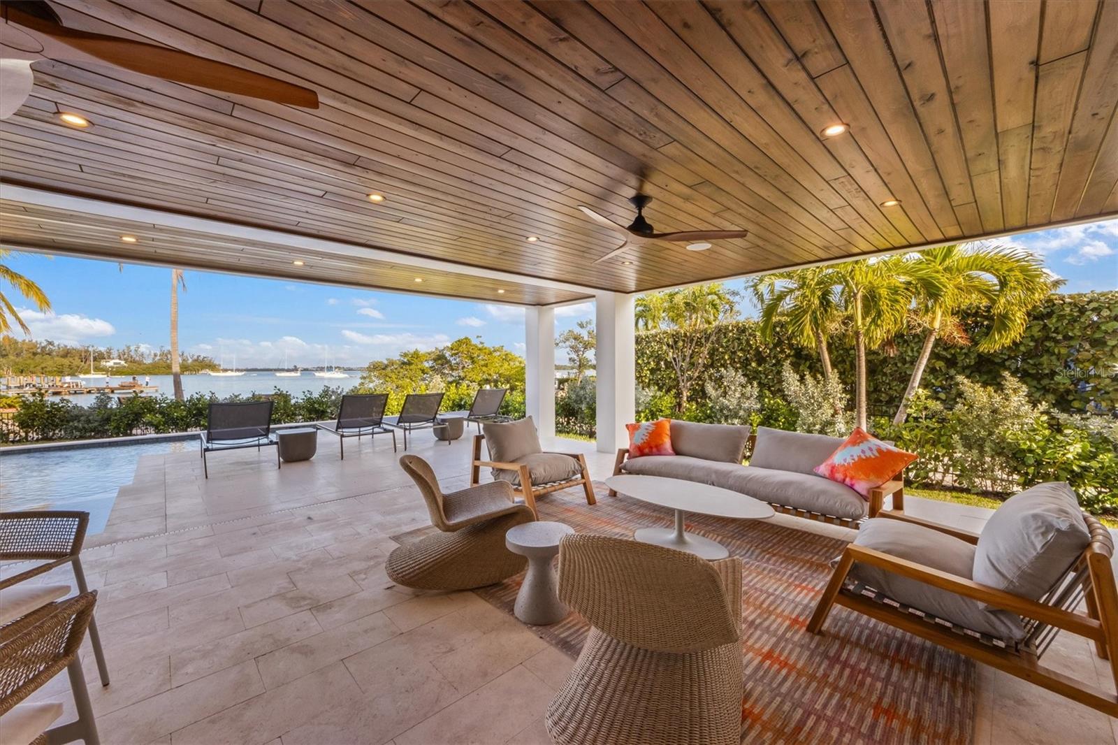 LONG BEACH - Residential