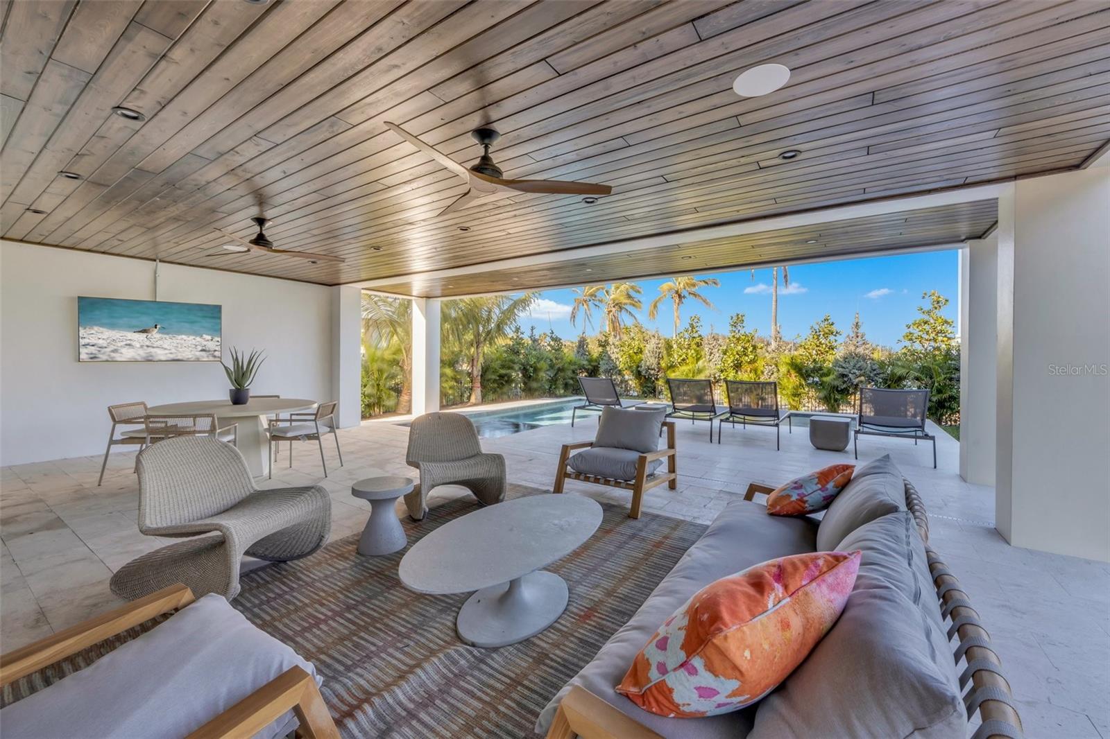 LONG BEACH - Residential