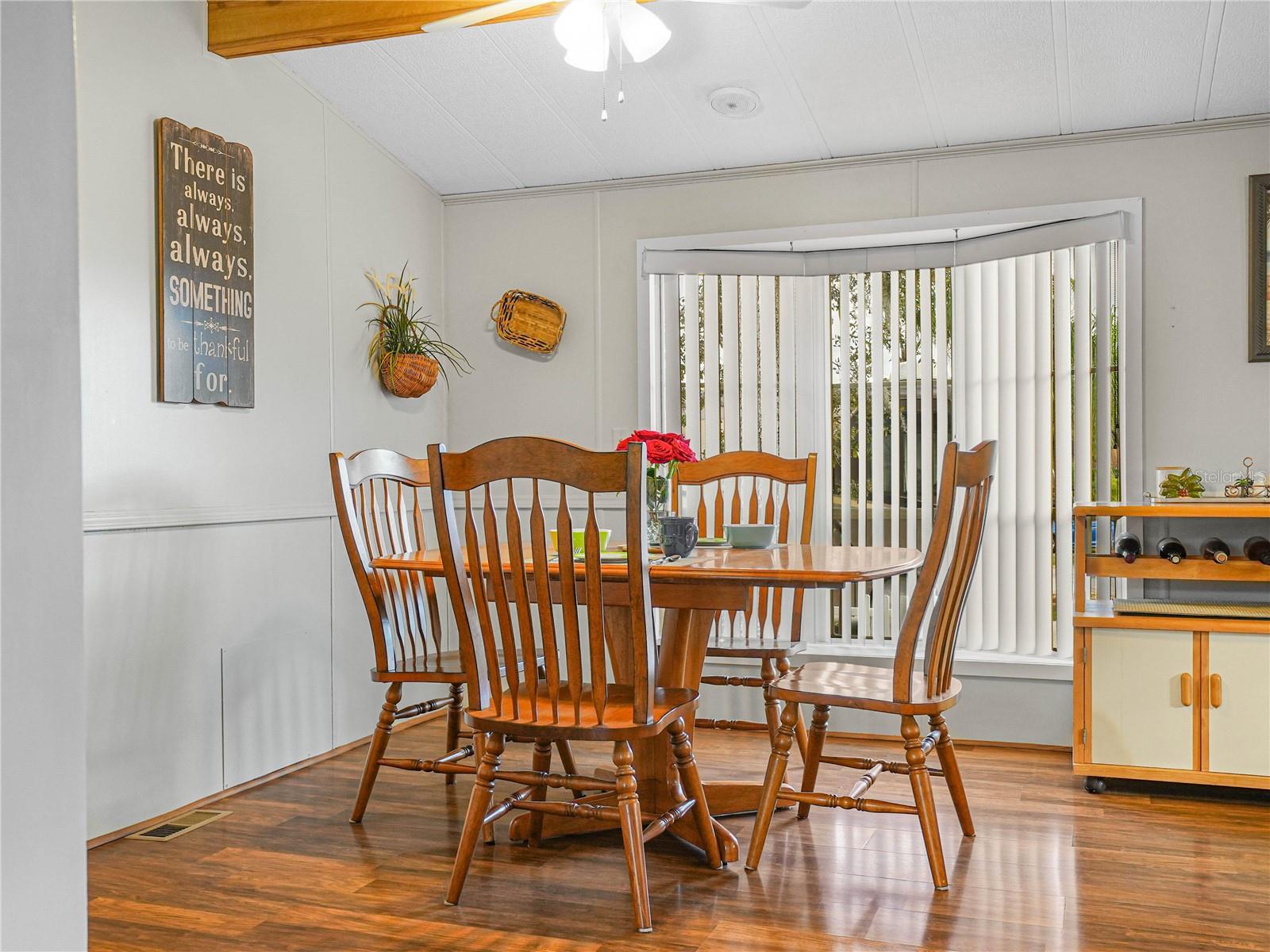 SADDLEBAG LAKE - Residential