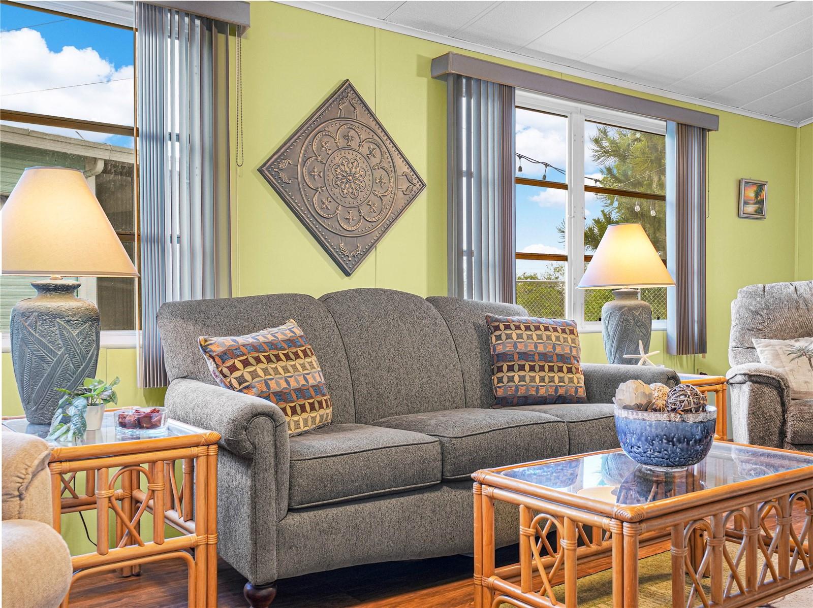 SADDLEBAG LAKE - Residential