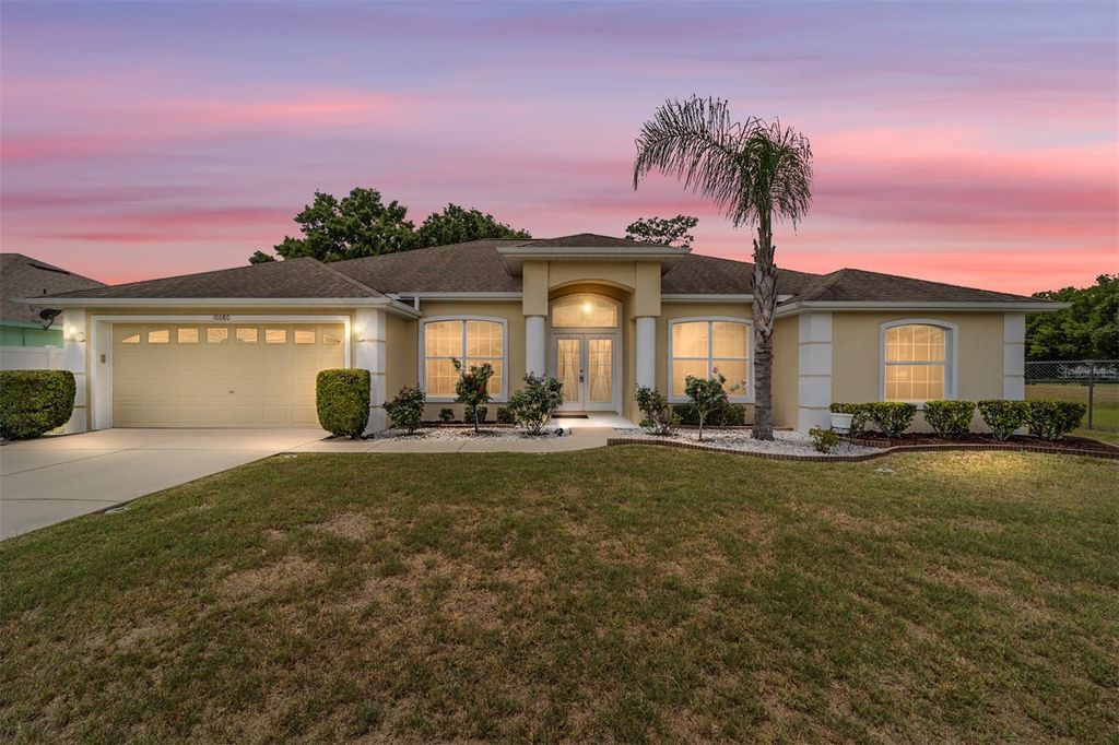 Photo of 10080 SE 69th Avenue, Belleview, FL 34420 (MLS # OM723790)