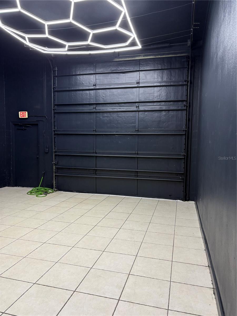 SANDHILL GARDEN PARK COMMER - Commercial Lease