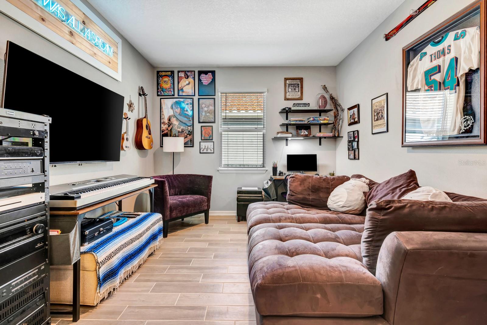 SAVANNA AT LAKEWOOD RANCH PHASE III 3ABD - Residential