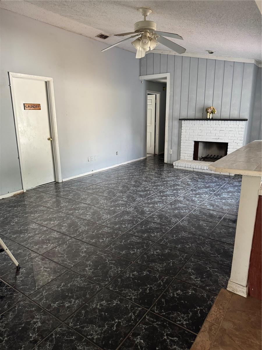 HOWELL COVE 4TH SEC - Residential