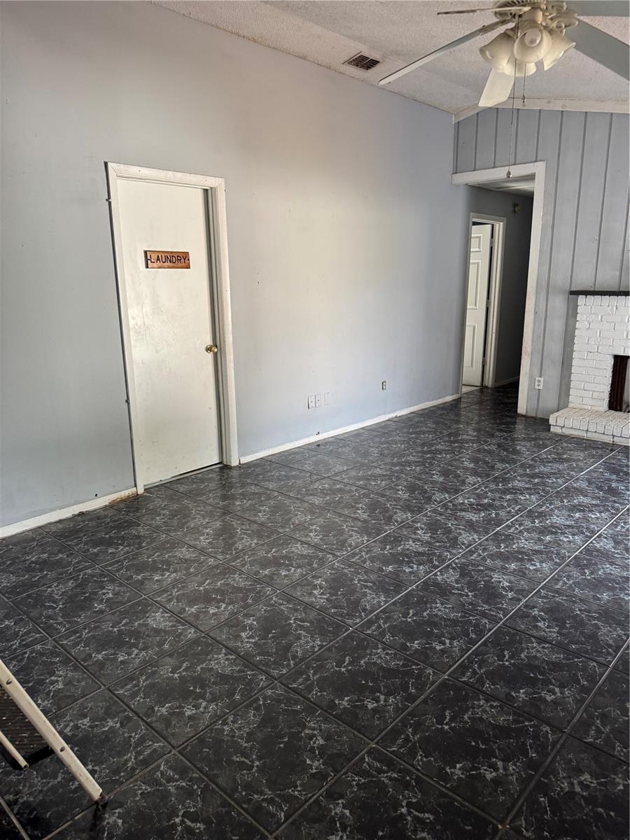 HOWELL COVE 4TH SEC - Residential